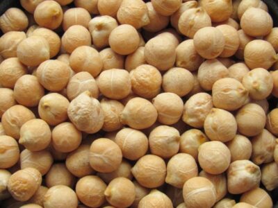 Chickpeas, a healthy option for snacks, burgers and salads