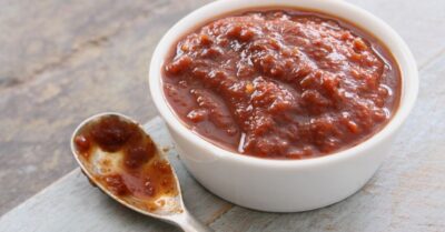 Bush Burger Relish, this is a tomato based relish, its delicious on burgers, in sandwiches goes well with meat, fish or chicken