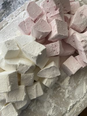 Making marshmallow is such fun and really rewarding as you first sample your creation